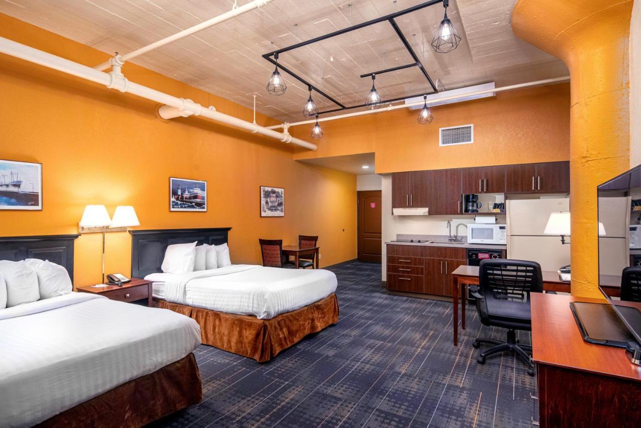 The Suites Hotel At Waterfront Plaza Duluth Ngoại thất bức ảnh