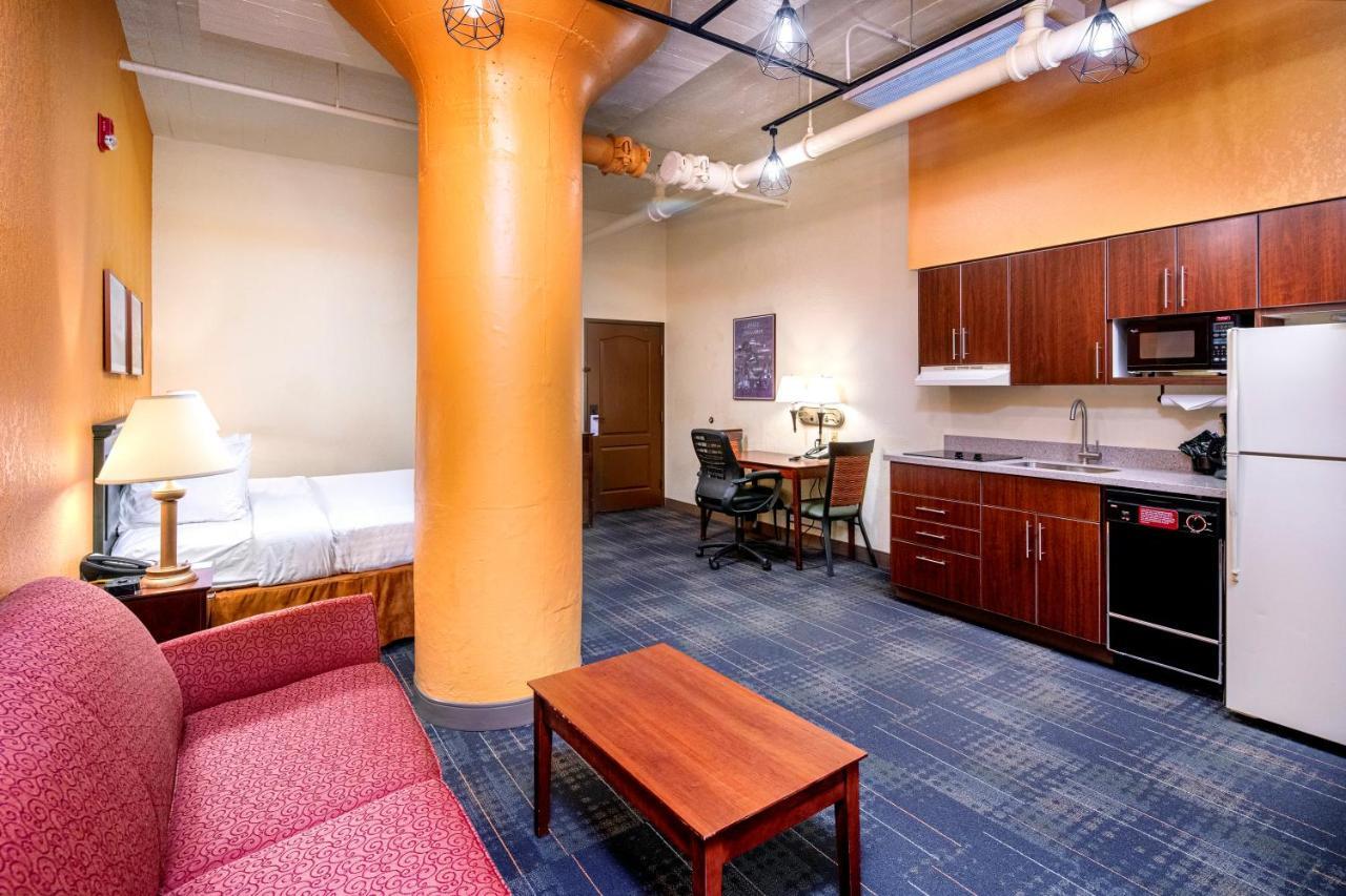 The Suites Hotel At Waterfront Plaza Duluth Ngoại thất bức ảnh