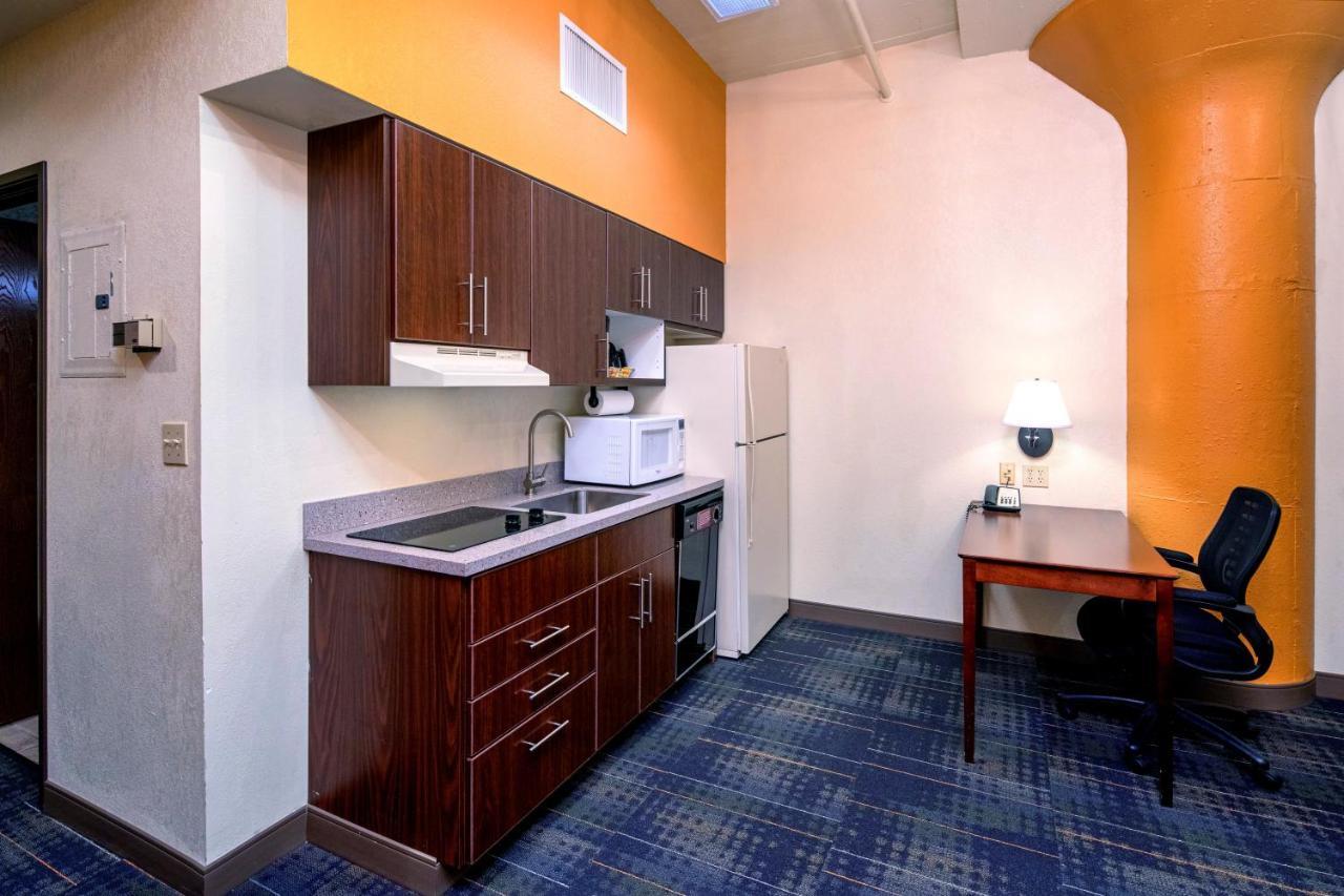 The Suites Hotel At Waterfront Plaza Duluth Ngoại thất bức ảnh