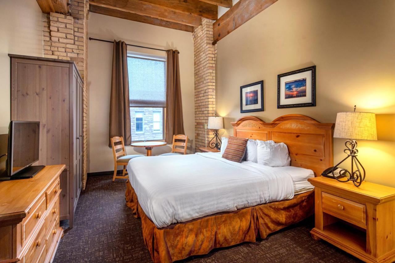The Suites Hotel At Waterfront Plaza Duluth Ngoại thất bức ảnh